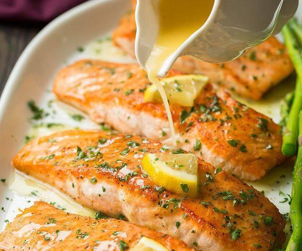 Somon cu Legume Mexicane și Sos Lemon Fresh